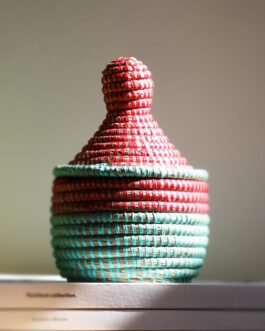 Panier « Ngaye » bleu/rouge